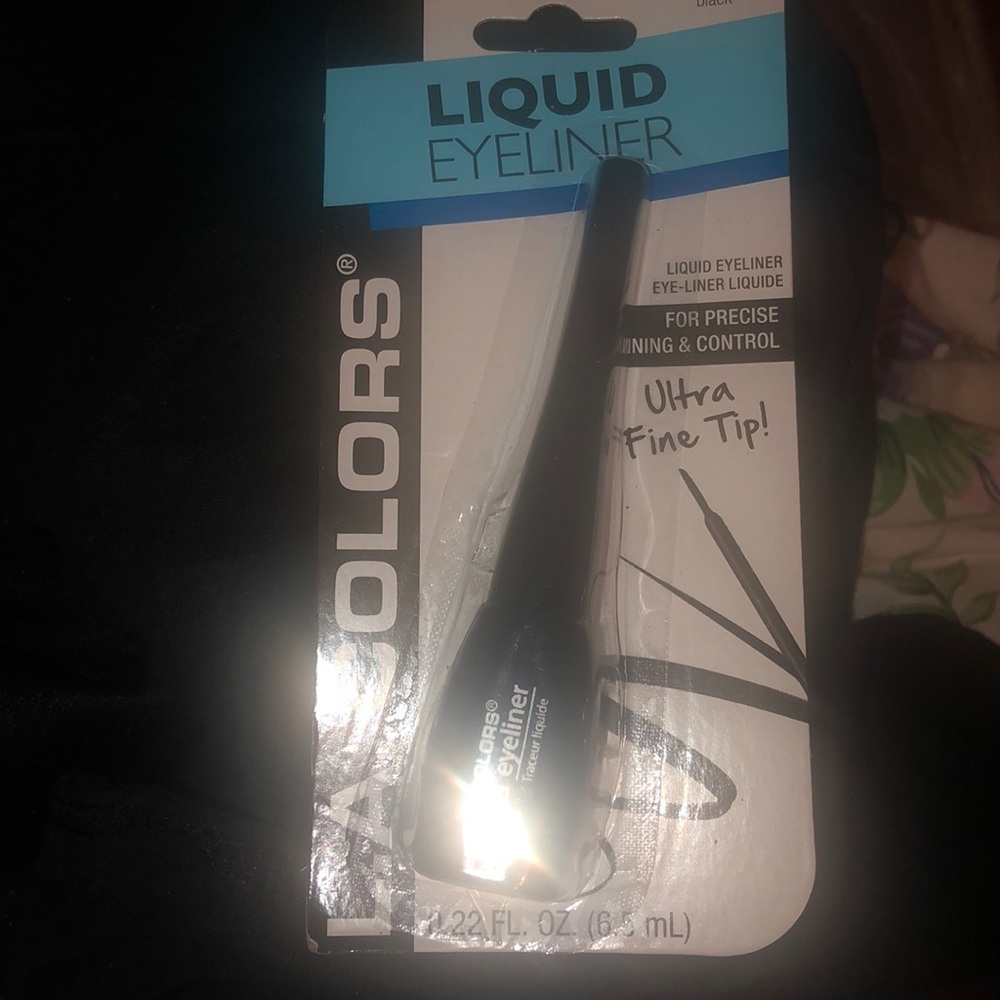 La colors liquid eyeliner